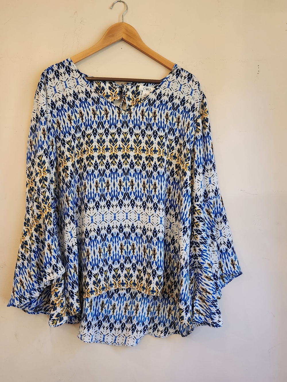 Cato Blue, White & Gold Ikat-Pattern Bell-Sleeve Tunic